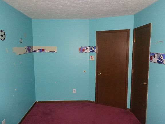 4th image of 19 N Spruce Ave