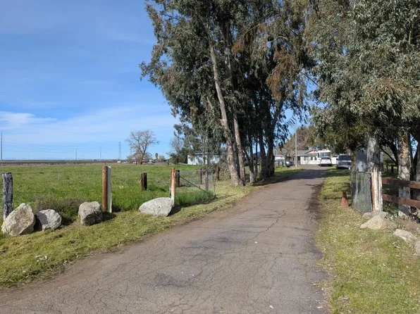 3298 Sankey Rd, Pleasant Grove, CA 95668