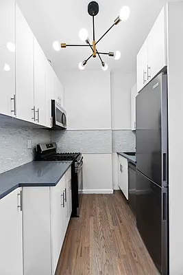 Rented by REAL New York | media 17