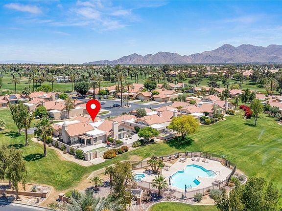 3rd image of 8 Bonita Ln