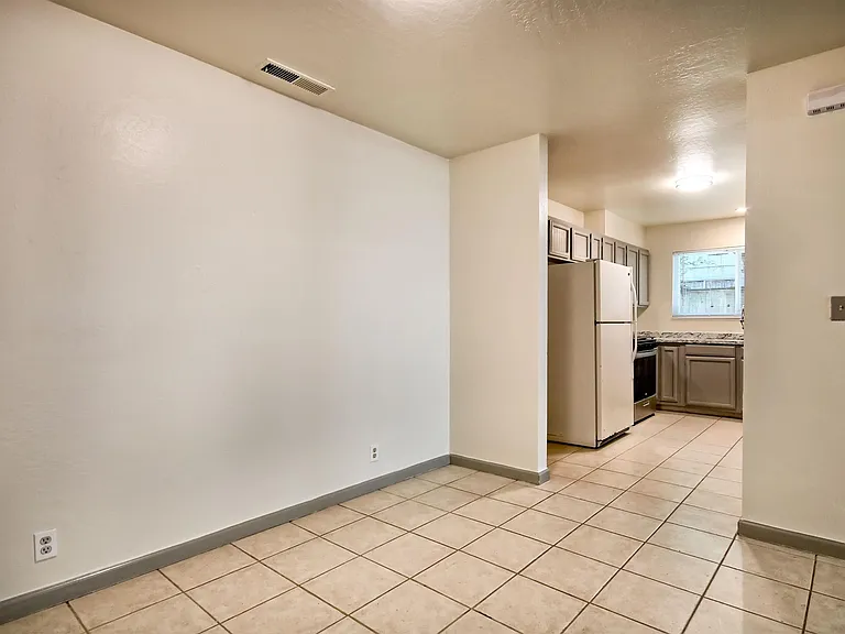 127 Walti St — Photo 17