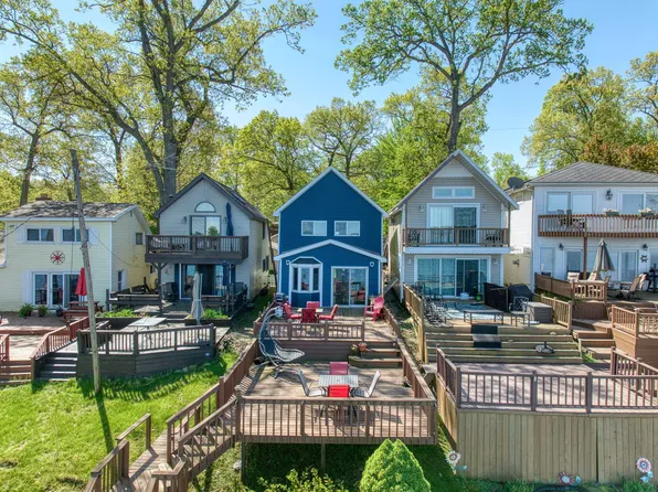 1614 Indian Trl, Pleasant Lake, MI 49272