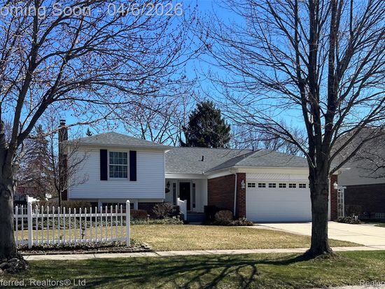 8370 Elmhurst St, Canton, MI 48187