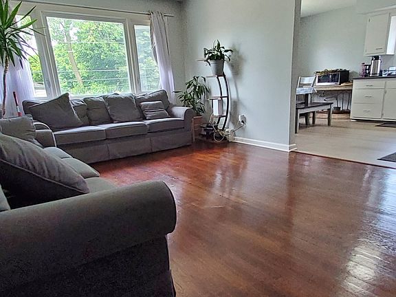 3rd image of 6 Kennedy Ct Floor 2