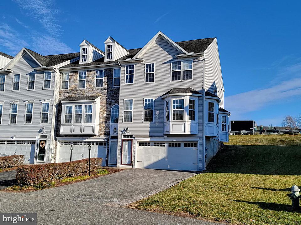 1st image of 10343 Bridle Ct