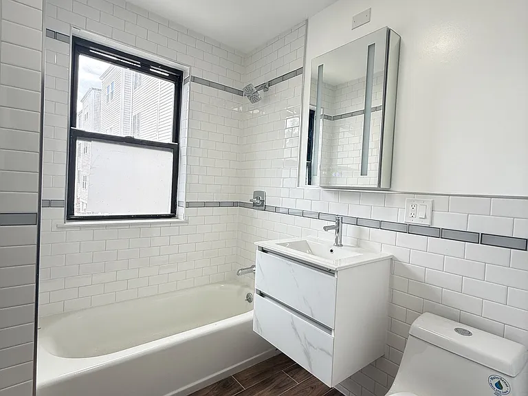 239 Harvard Ave #2A — Photo 3