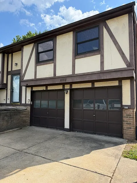 4 bed, 2.5 bath, 1800 sqft, $2,600 — Photo 2