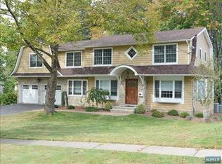 11 Tilghman Dr, Wayne, NJ 07470