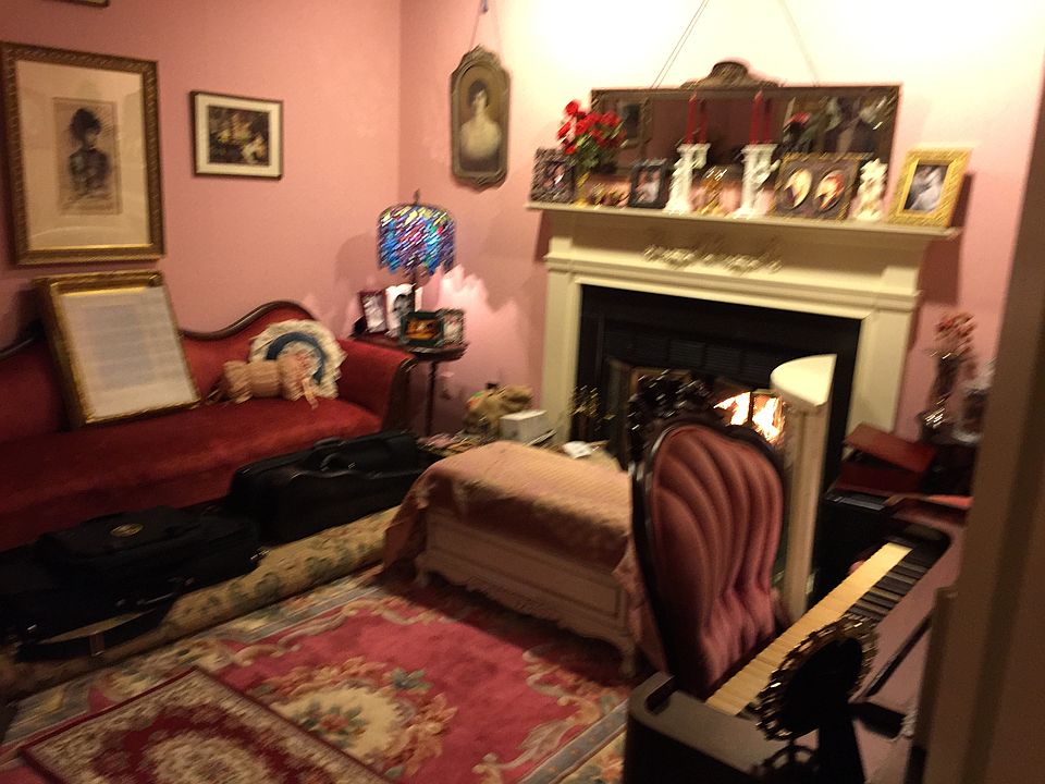 Parlor/Family Room