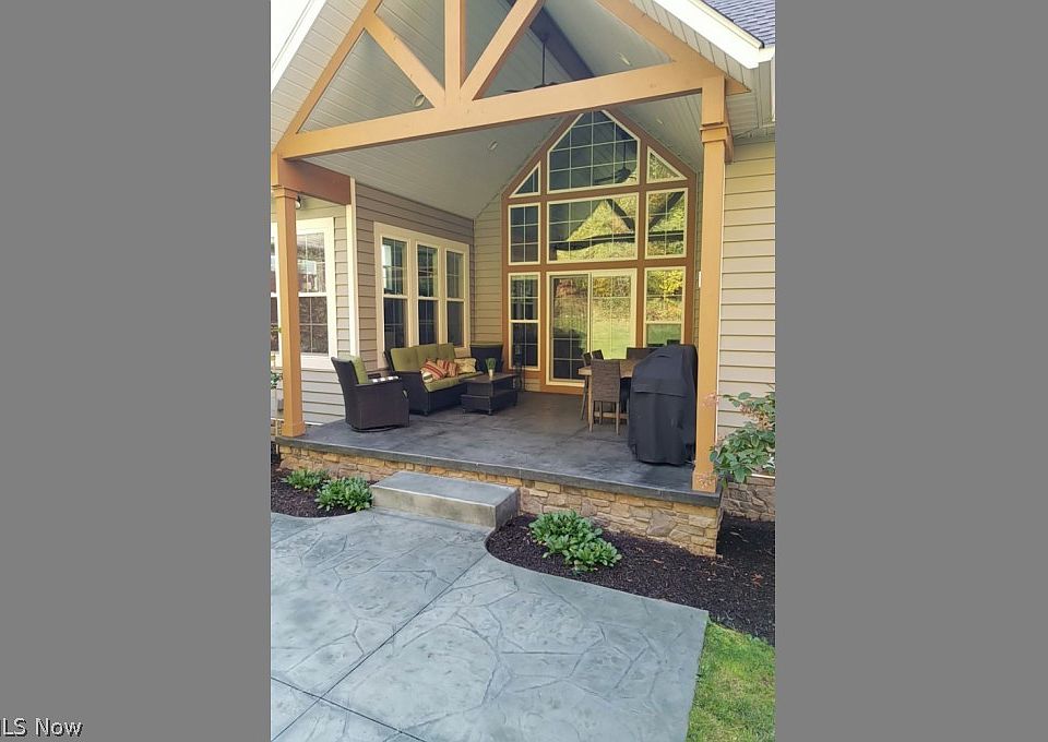 2nd image of 205 Provence Point #15