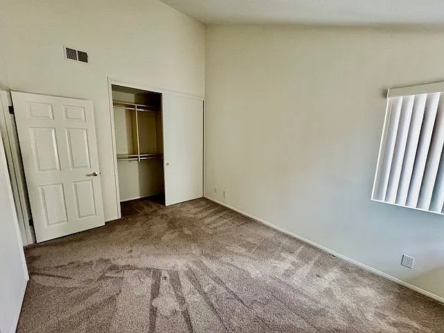 18336 Algiers St — Photo 6