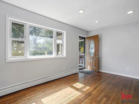 118-27 Lakeview Blvd E, Jamaica, NY