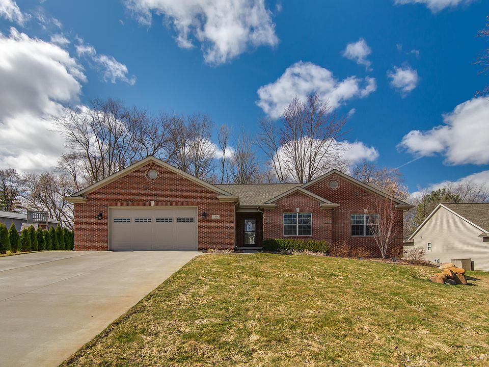 1st image of 7498 Fairview Dr