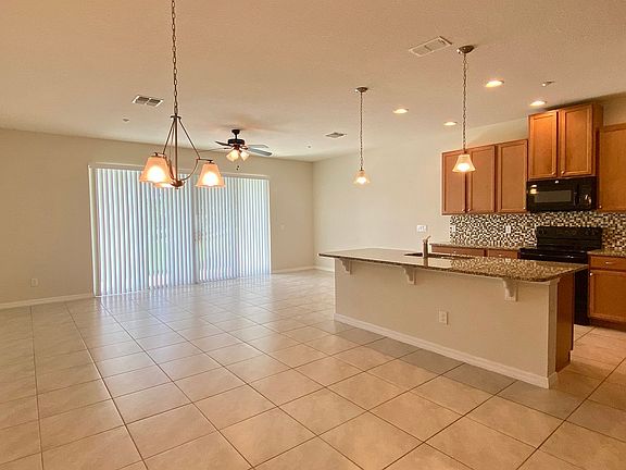 3rd image of 7605 Aloma Pines Ct
