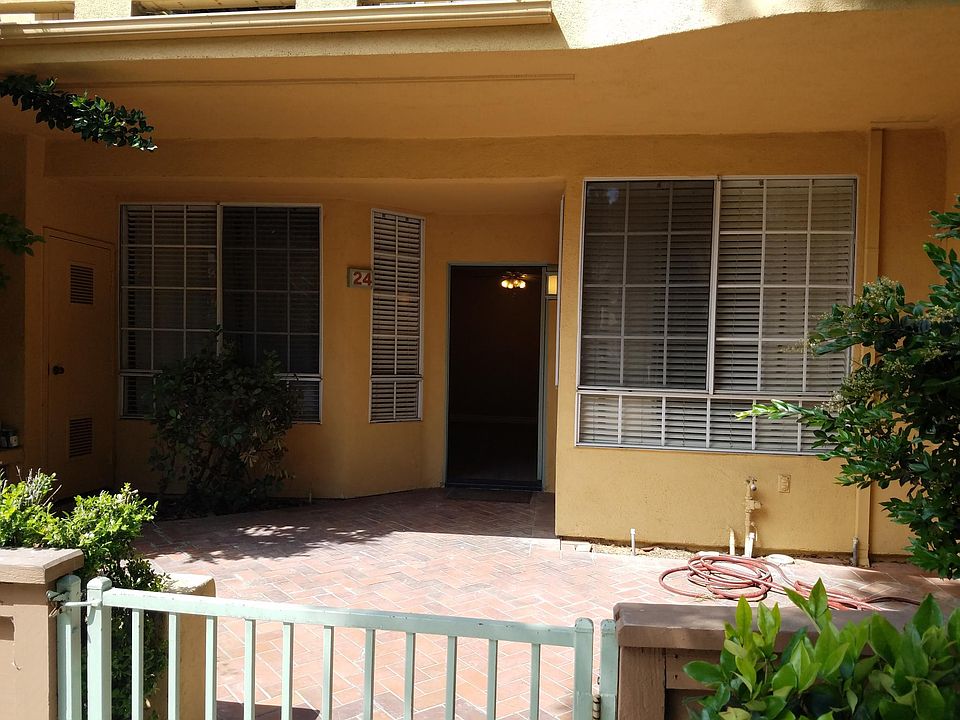 1st image of 24 Marbella Aisle