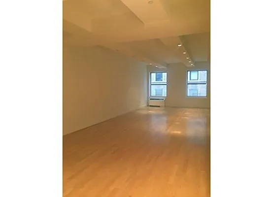 Rented by Warburg | media 1