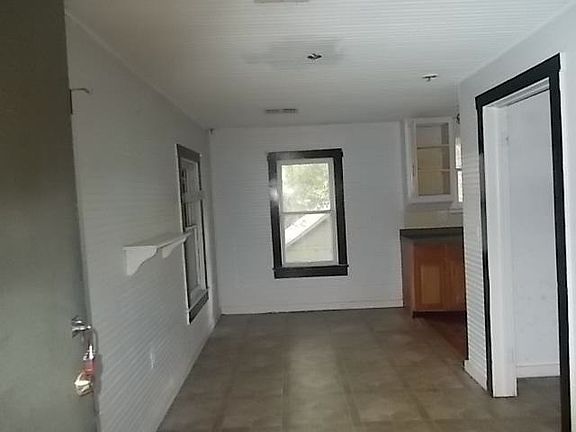 3rd image of 3504 E 10th Ave