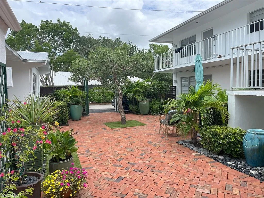 2 bed, 1.0 bath, 750 sqft, $1,765 — Photo 4