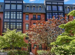 1610 N Queen St APT 248, Arlington, VA 22209