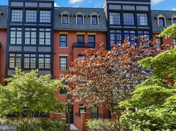 1610 N Queen St APT 248, Arlington, VA 22209