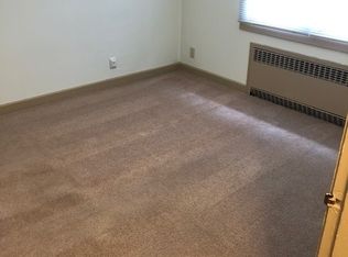 100 N Racine Ave #4, Waukesha, WI 53186