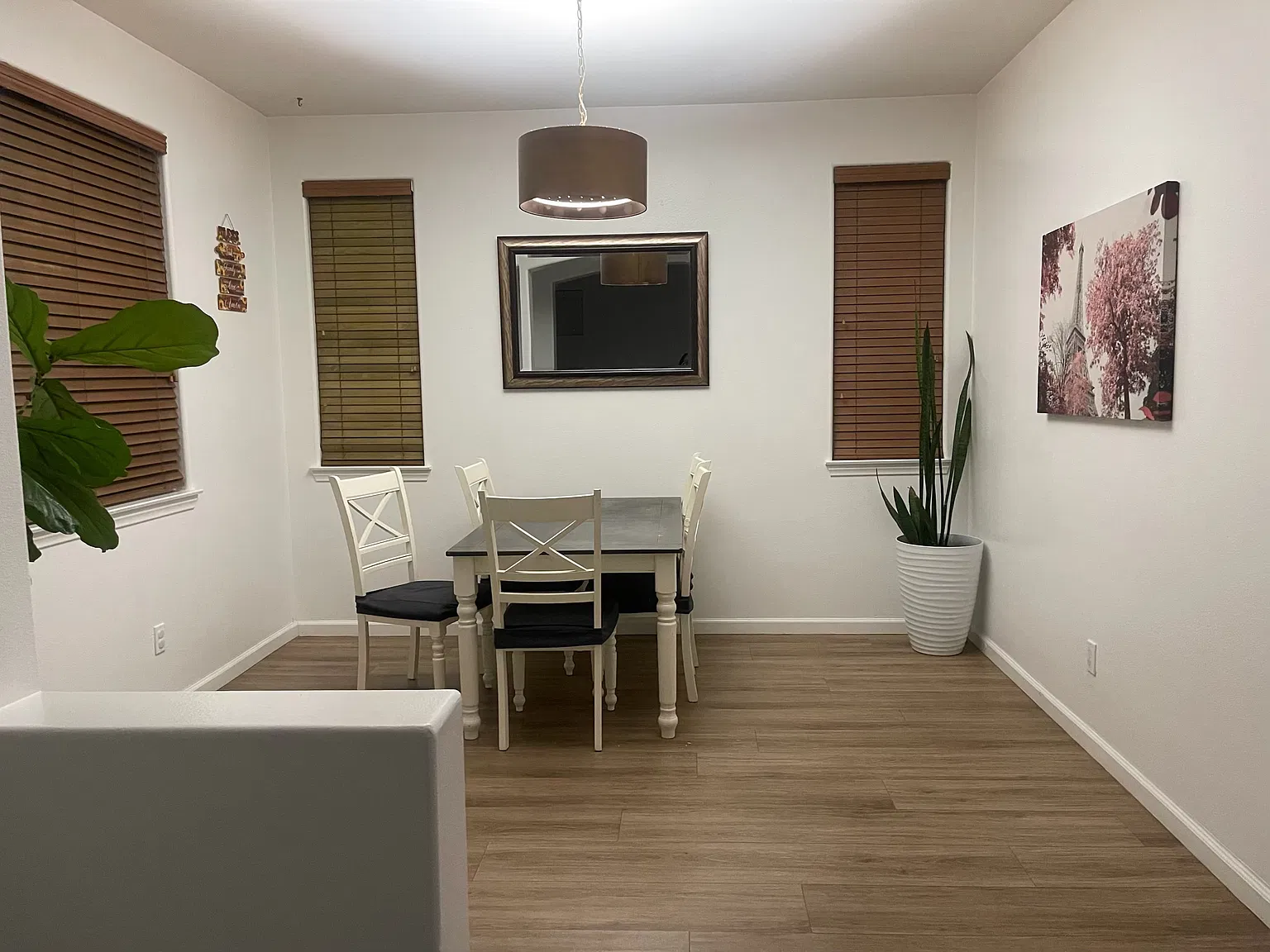 3 bed, 2.5 bath, 1874 sqft, $3,500 — Photo 4