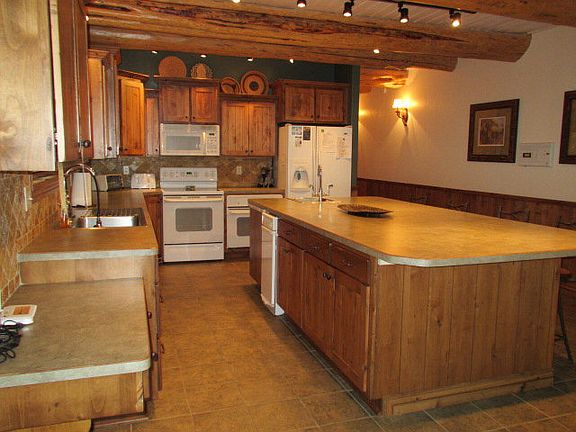 5th image of 3782 Shoreline Dr