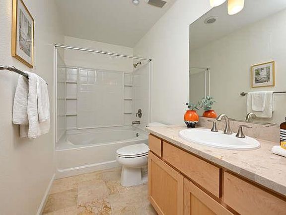 5th image of 772 Messina Gardens Ln