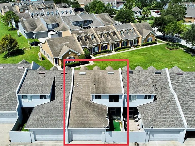 2074 Island Walk Dr — Photo 22