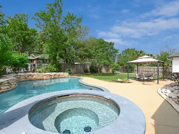 16626 Malaga Hills Dr, Round Rock, TX 78681
