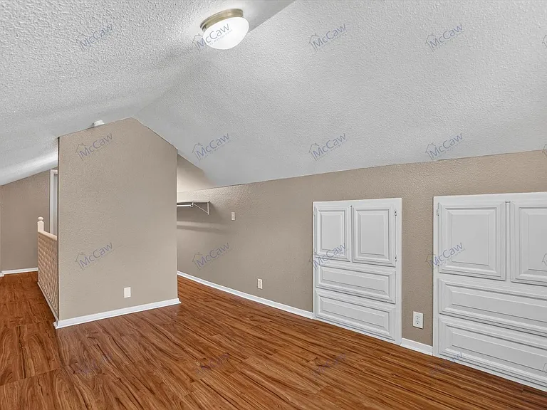 303 S Elm St — Photo 12
