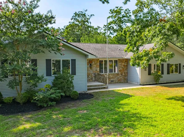 41 Stagecoach Rd, Cape May Court House, NJ 08210