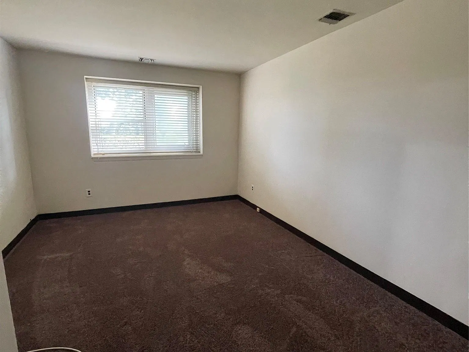 1 bed, 1.0 bath, 700 sqft, $1,900 — Photo 4