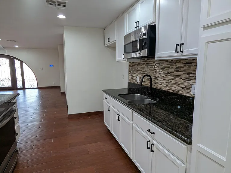 6511 W Fremont Rd — Photo 11