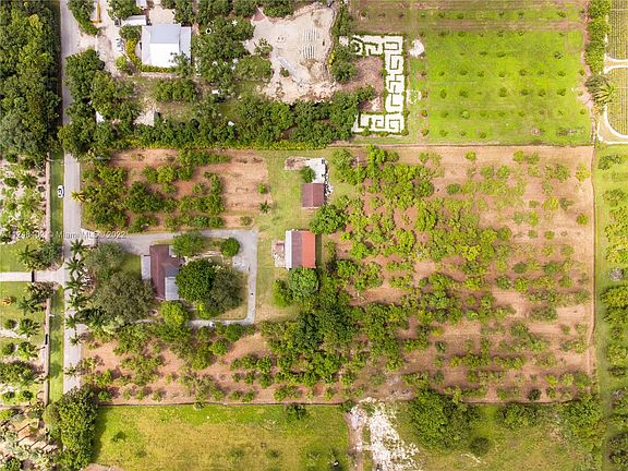 4th image of 21825 SW 154th Ave