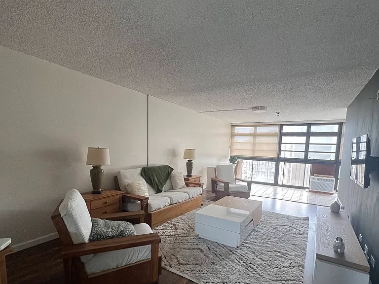 1414 Alexander St #903 — Photo 4