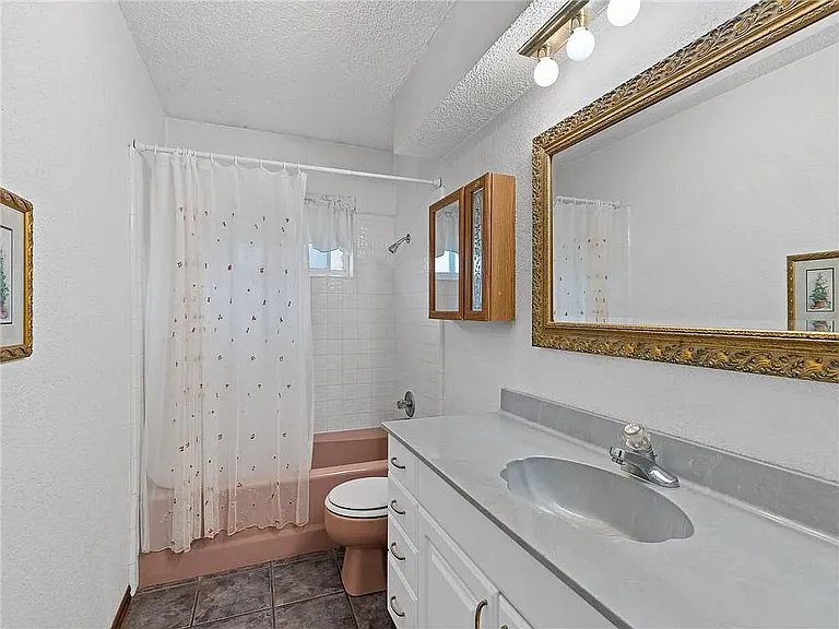 534 W Carson Dr — Photo 4