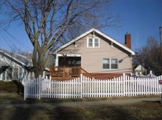 2913 Gene Field Rd, Saint Joseph, MO 64506