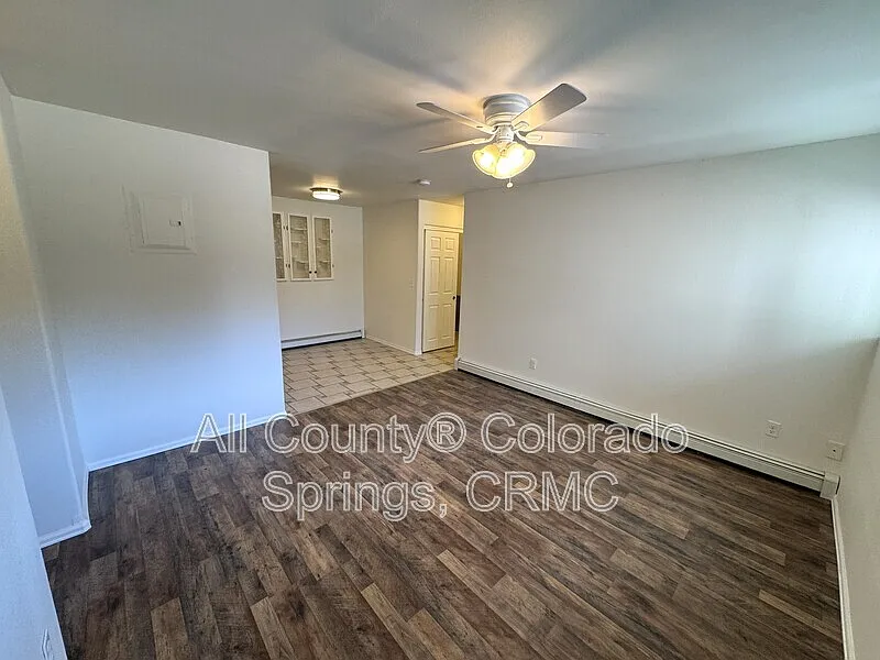 2 bed, 1.0 bath, 788 sqft, $1,150 — Photo 2