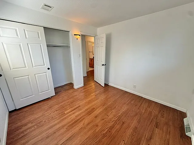1422 W 100th Pl — Photo 10