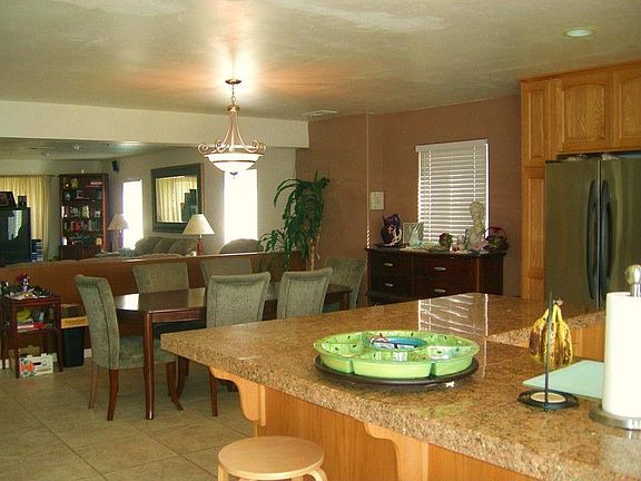 5th image of 7926 Glenda Way