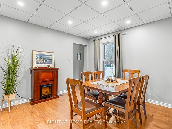 4th image of 356 Manly St