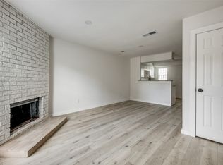9442 Olde Village Ct, Dallas, TX 75227