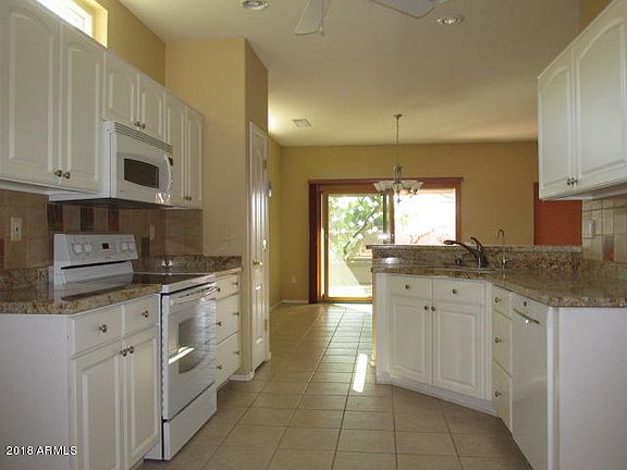 4th image of 18351 N Summerbreeze Way