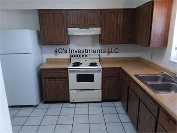 313 W Sycamore Ave #5