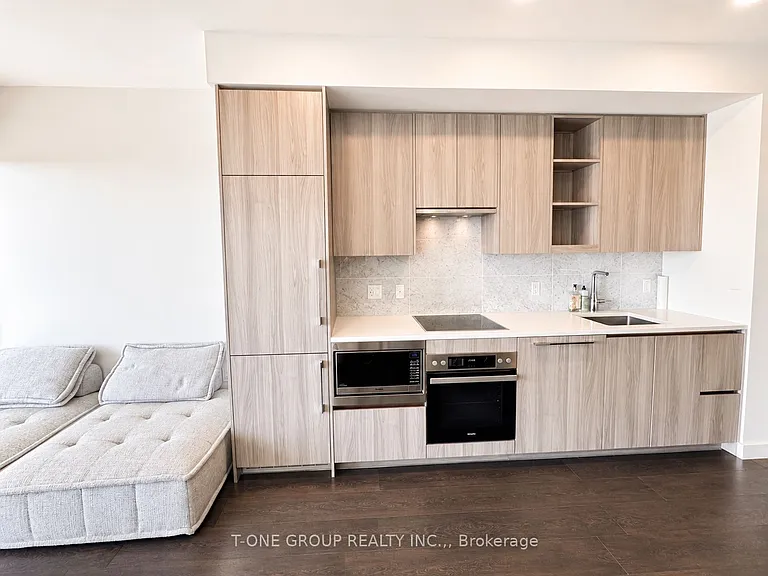 85 McMahon Dr #2507 — Photo 3