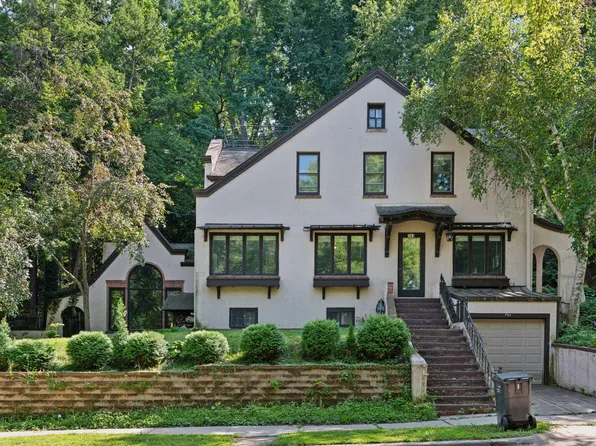741 Kenwood Pkwy, Minneapolis, MN 55403