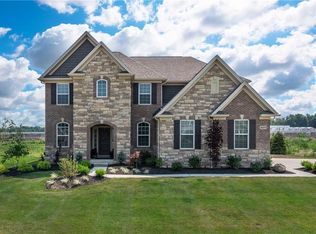 36271 Ravinia Ln, Avon, OH 44011