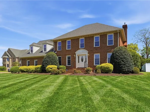 3707 Sandpiper Ln, Chesapeake, VA 23325