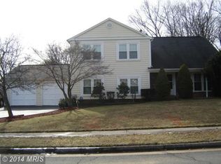 15121 Philip Lee Rd, Chantilly, VA 20151